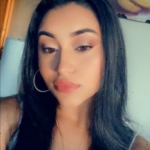 Meet your Posher, Jasmine